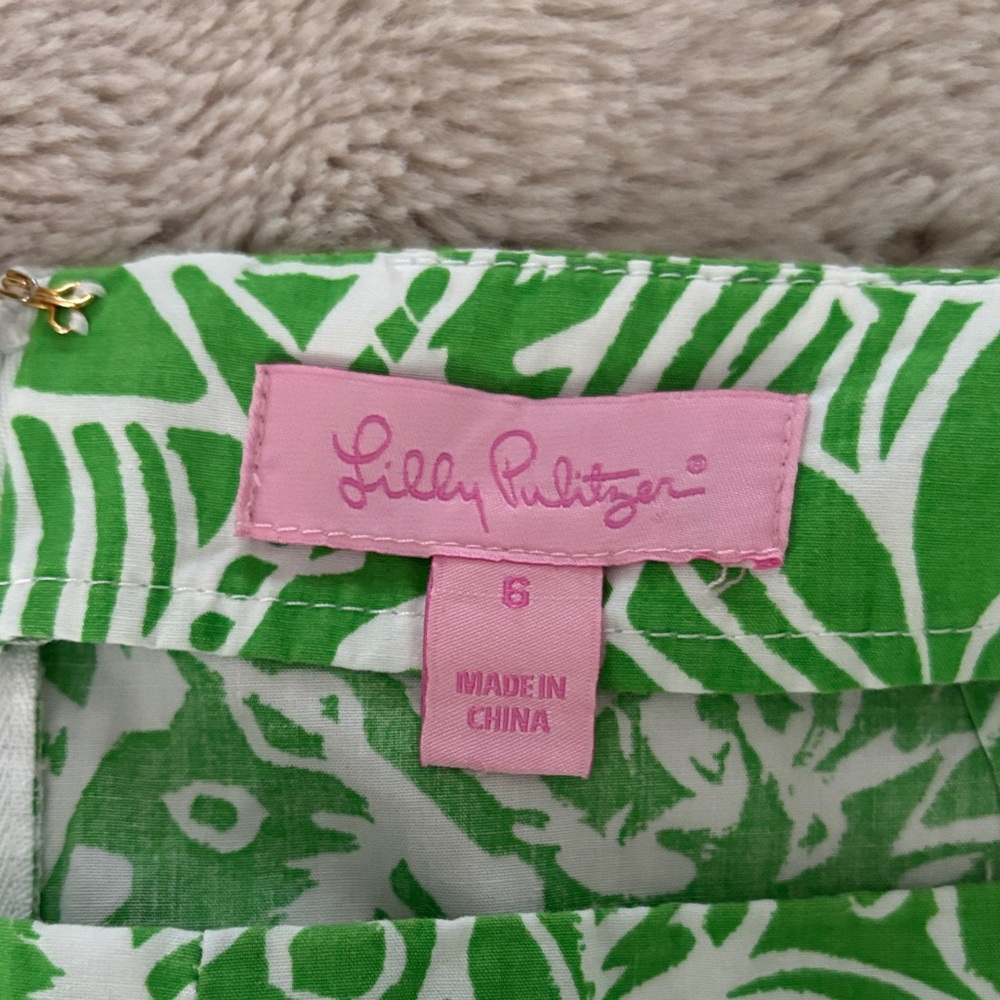 Lilly Pulitzer Green Leaf Print High Waist Shorts - Picture 3 of 3